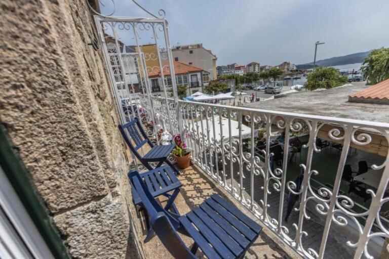 Hotel Puerto Arnela 卡马里纳斯 外观 照片