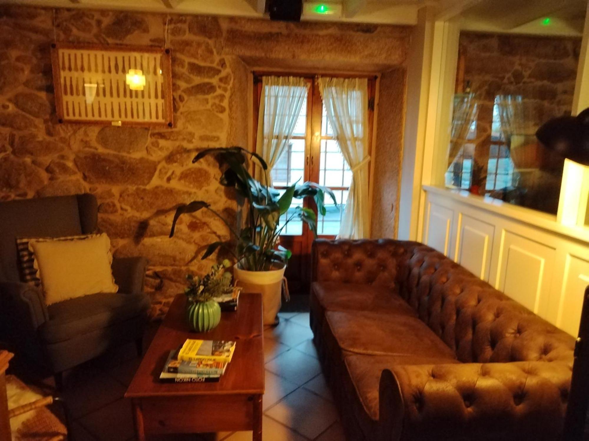 Hotel Puerto Arnela 卡马里纳斯 外观 照片